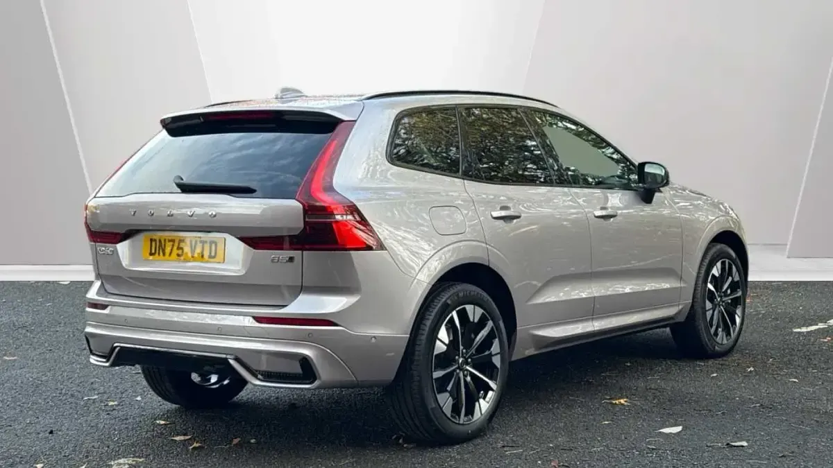 Used Volvo XC60 Plus 247 HP (181 kW) 2026 SUV