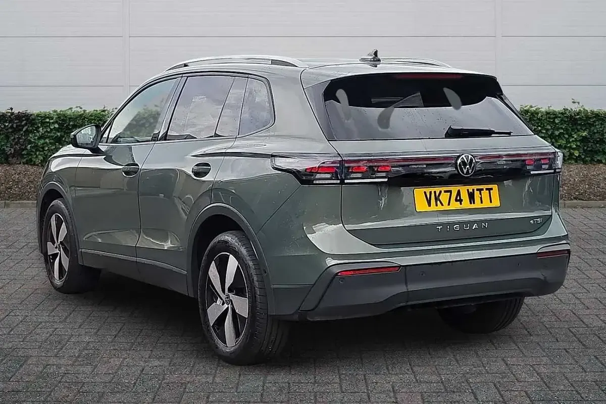 Used VW Tiguan Match 150 HP (110 kW) 2025 Green SUV