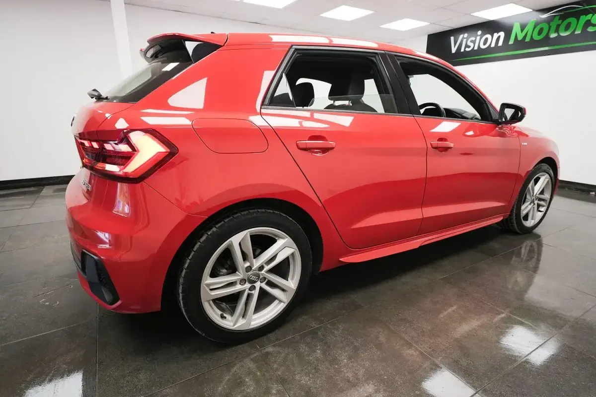 Used Audi A1 Sportback S-Line 116 HP (85 kW) 2019 Red Hatchback