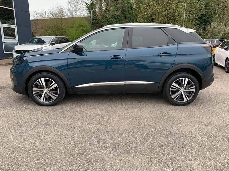 Used Peugeot 3008 Allure+ 129 HP (94 kW) 2023 Blue SUV
