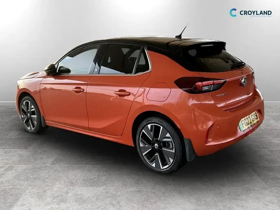 Second-hand Vauxhall Corsa-e Elite 100 kW (136 CP) 2022 Portocaliu Hatchback