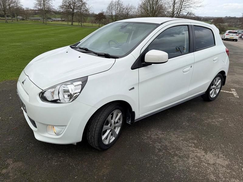 Used Mitsubishi Mirage 2015 White Hatchback