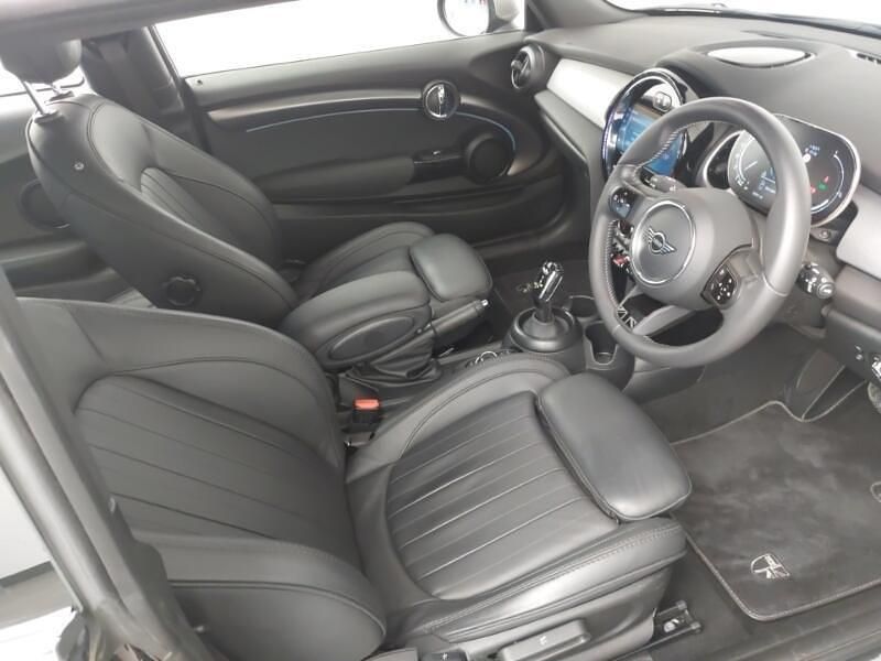 Used Mini Cooper Exclusive 136 HP (100 kW) 2023 Black Hatchback