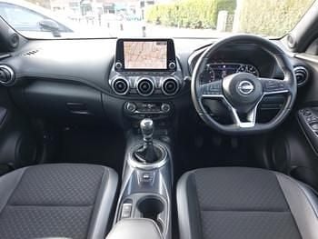 Used Nissan Juke N-Connecta 114 HP (83 kW) 2023 Grey SUV