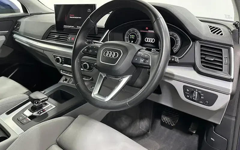 Used Audi Q5 Sport 299 HP (219 kW) 2022 Blue SUV