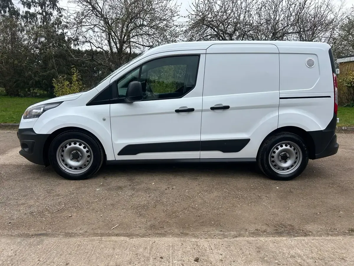 Used Ford Transit 113 HP (83 kW) 2015 White Van