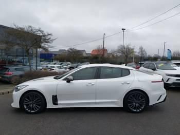 Used Kia Stinger GT-Line 197 HP (144 kW) 2019 White Hatchback