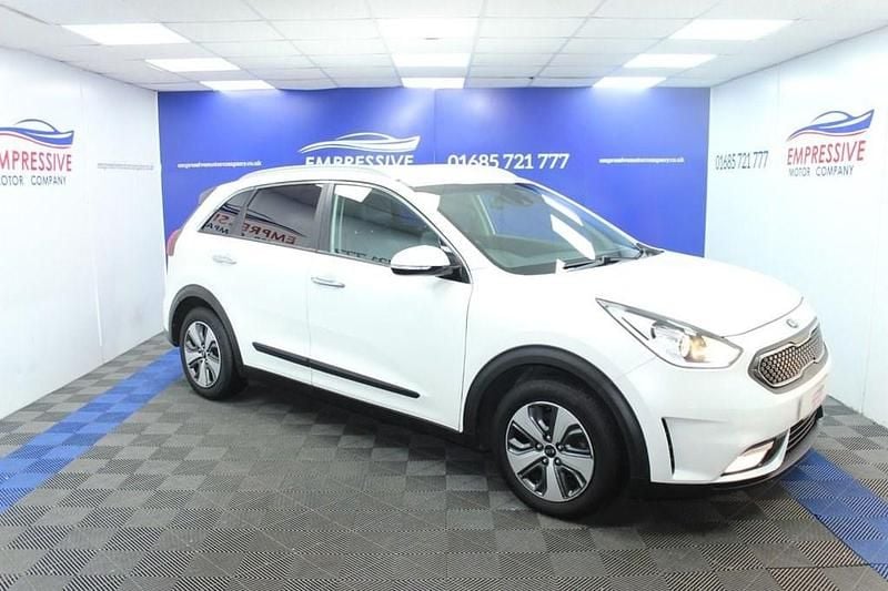 Used Kia Niro 139 HP (102 kW) 2018 White SUV