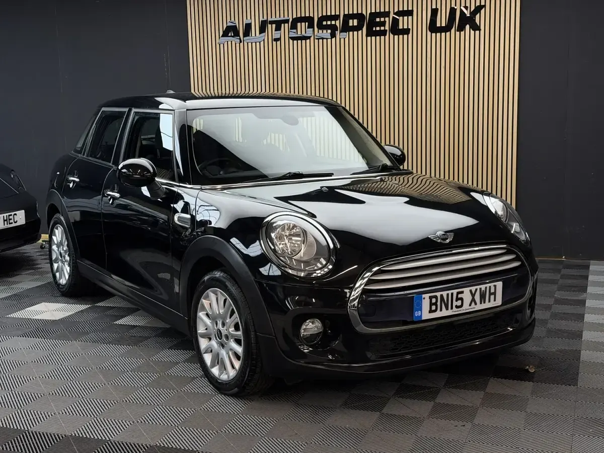 Used Mini Cooper D Hatch 116 HP (85 kW) 2015 Black Hatchback