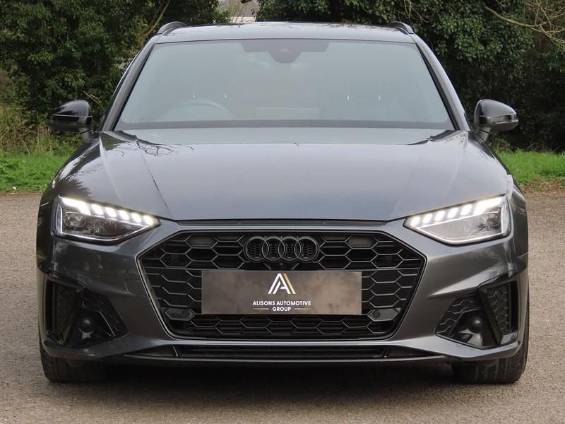 Used Audi A4 Black Edition 150 HP (110 kW) 2023 Grey Estate