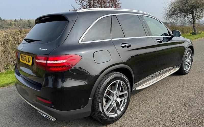 Used Mercedes GLC220 AMG Line Premium 170 HP (125 kW) 2018 Estate