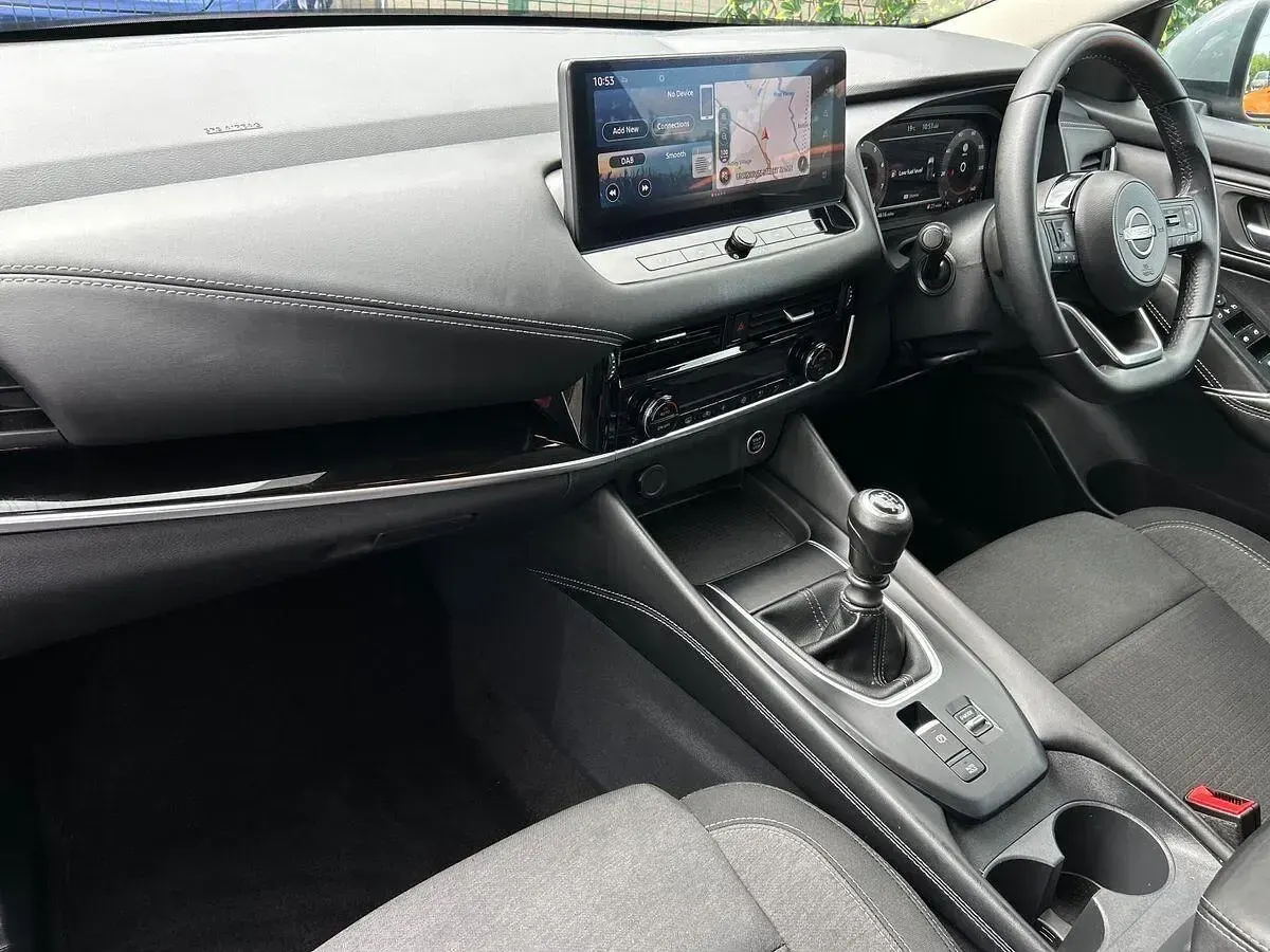 Used Nissan Qashqai N-Connecta 140 HP (102 kW) 2023 Grey SUV