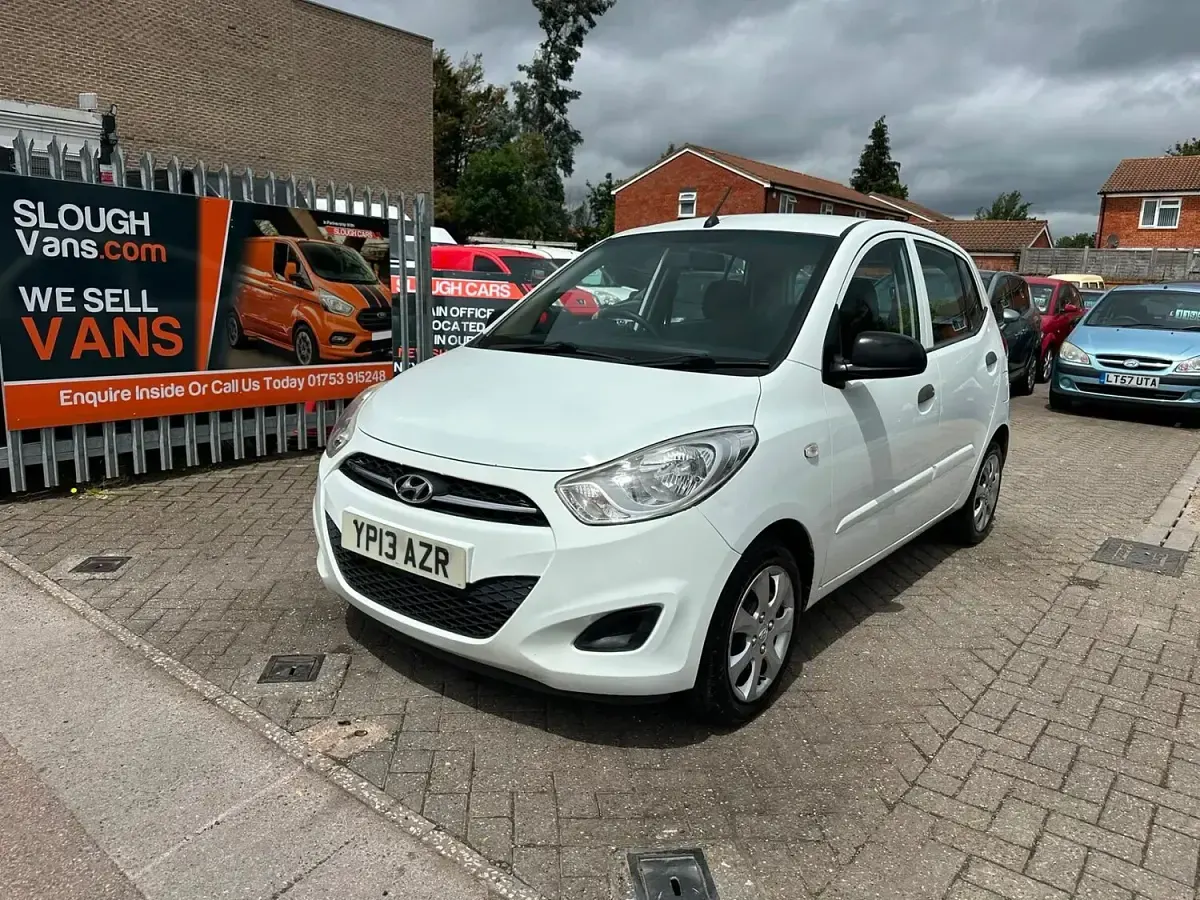 Used Hyundai i10 Classic 2013 White Hatchback