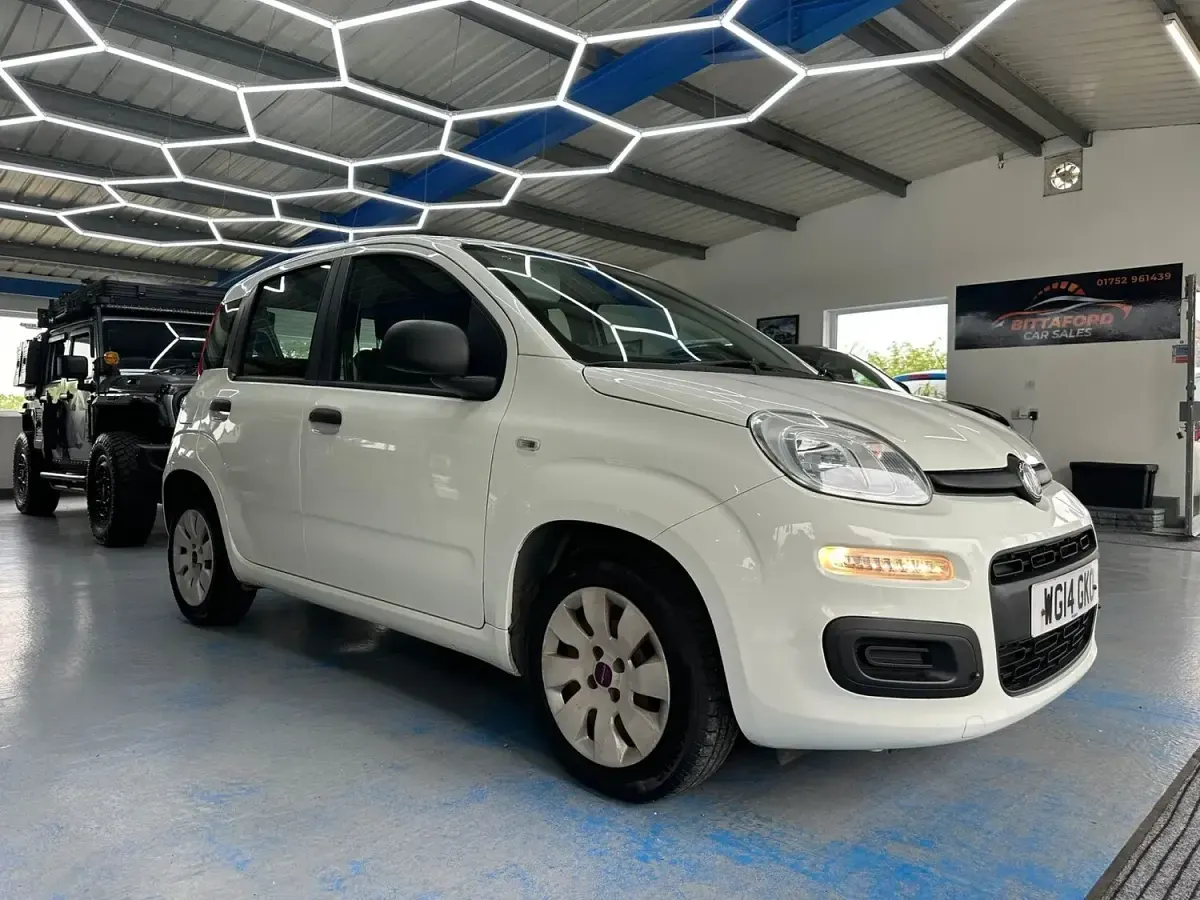 Used Fiat Panda Pop 69 HP (50 kW) 2014 White Hatchback