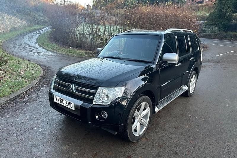 Black Used 2010 Mitsubishi Shogun SUV | £8,995 (Fair price) - Image 1/1