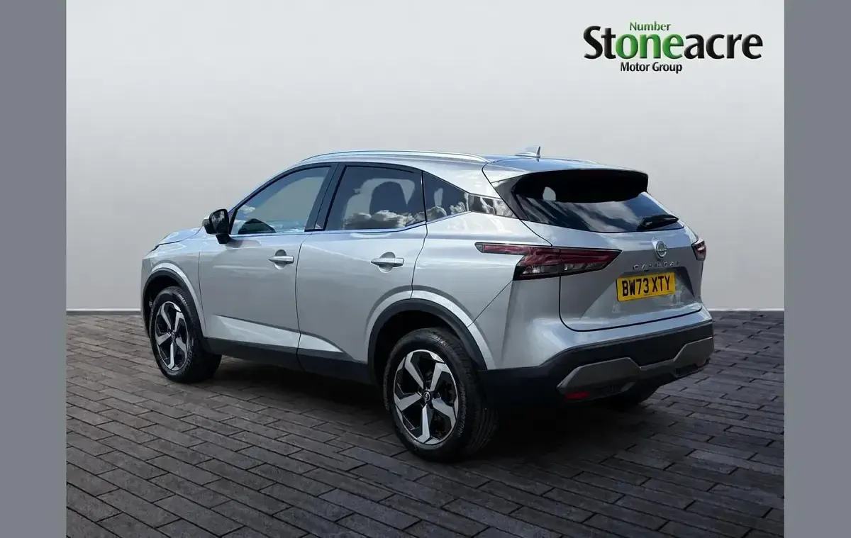 Used Nissan Qashqai N-Connecta 140 HP (102 kW) 2024 Silver SUV