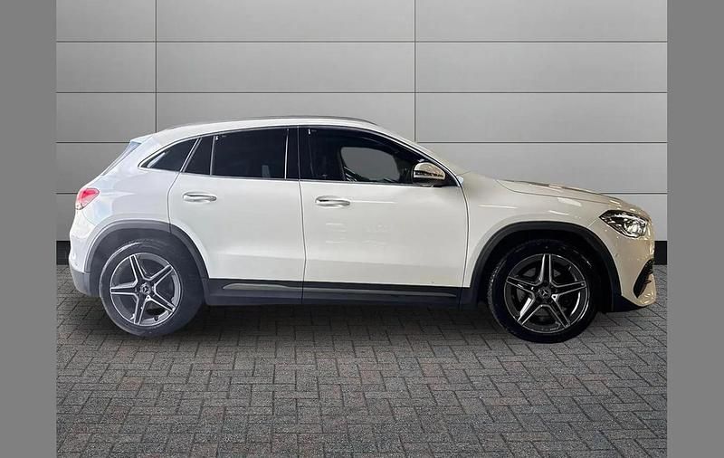 Used Mercedes GLA220 AMG Line Premium Plus 187 HP (137 kW) 2022 White SUV