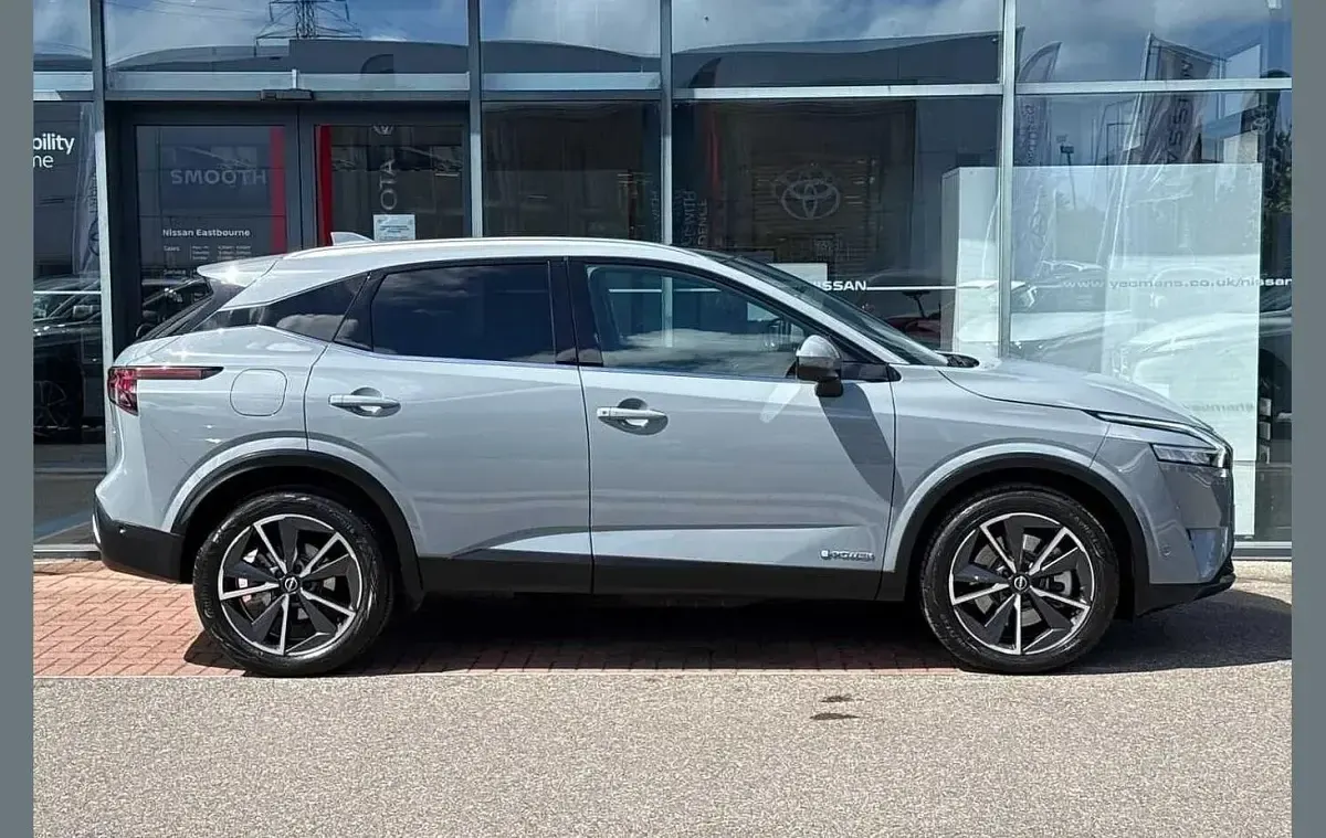 Used Nissan Qashqai Tekna 190 HP (139 kW) 2023 Grey SUV