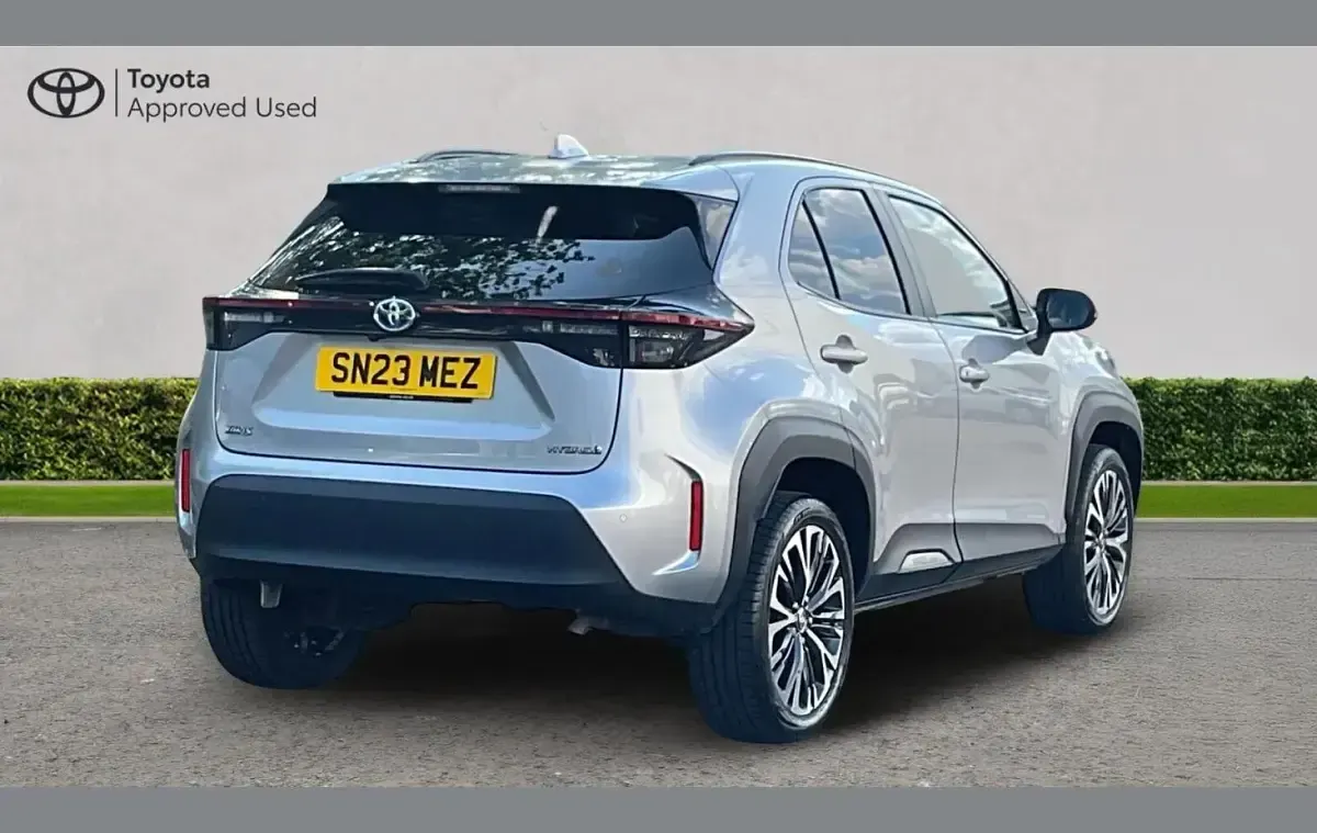 Used Toyota Yaris Cross 116 HP (85 kW) 2023 Silver SUV