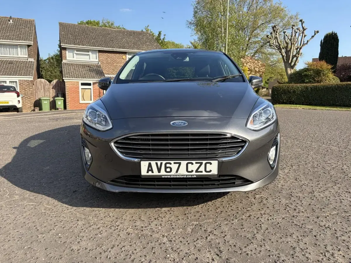 Używany Ford Fiesta Titanium 100 KM (73 kW) 2017 Szary Hatchback