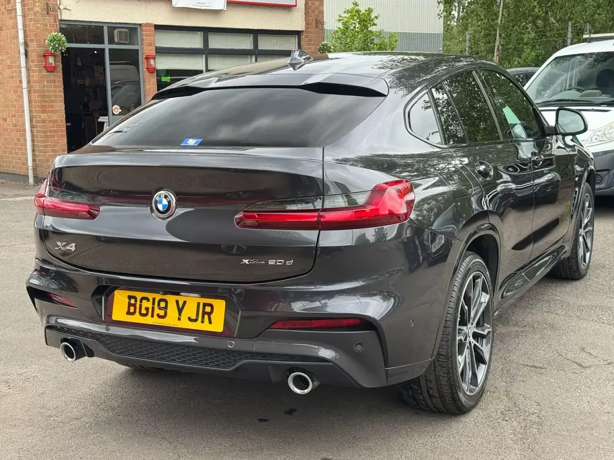 Käytetty BMW X4 M Sport 2019 Harmaa Katumaasturi