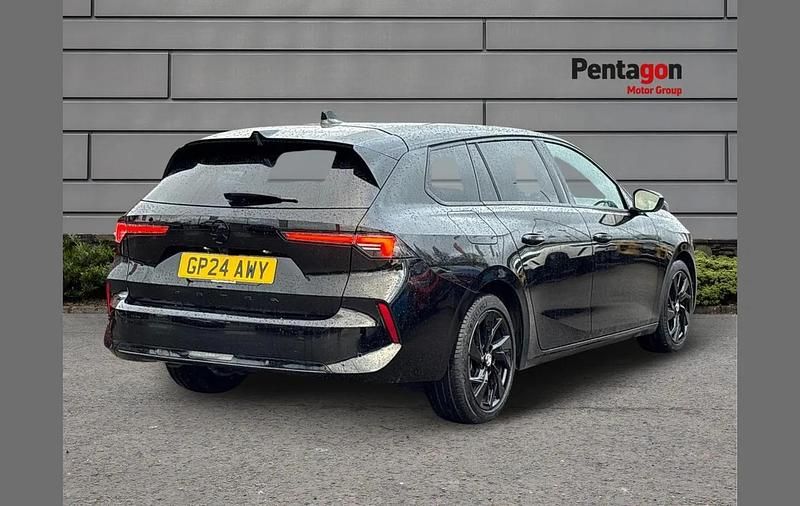 Used Vauxhall Astra 130 HP (95 kW) 2024 Black Estate