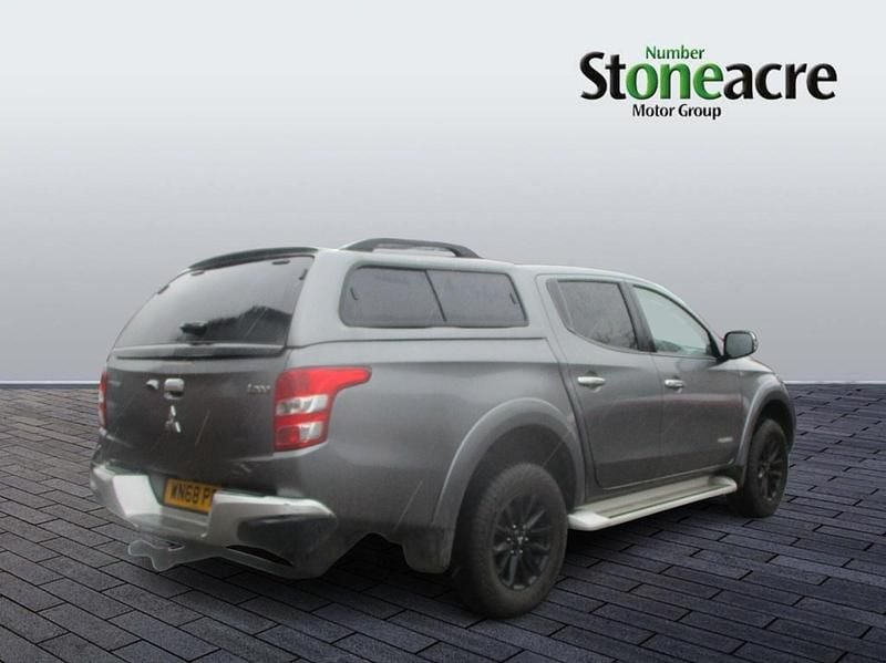 Used Mitsubishi L200 Warrior 181 HP (133 kW) 2018 Grey Pickup