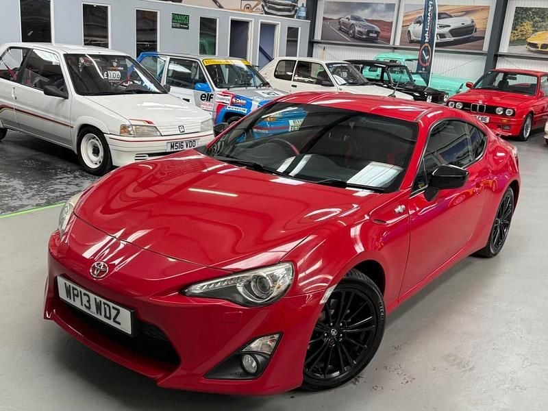 Red Used 2013 Toyota GT86 GT Coupe | £9,911 (Good price) - Image 1/4