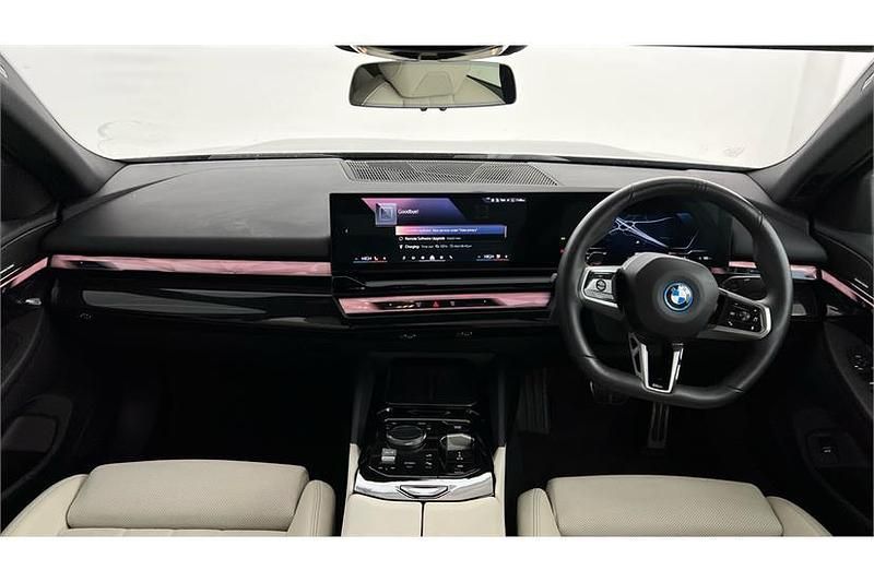 Used BMW i5 M Sport 250 kW (340 HP) 2025 Carbon black Sedan