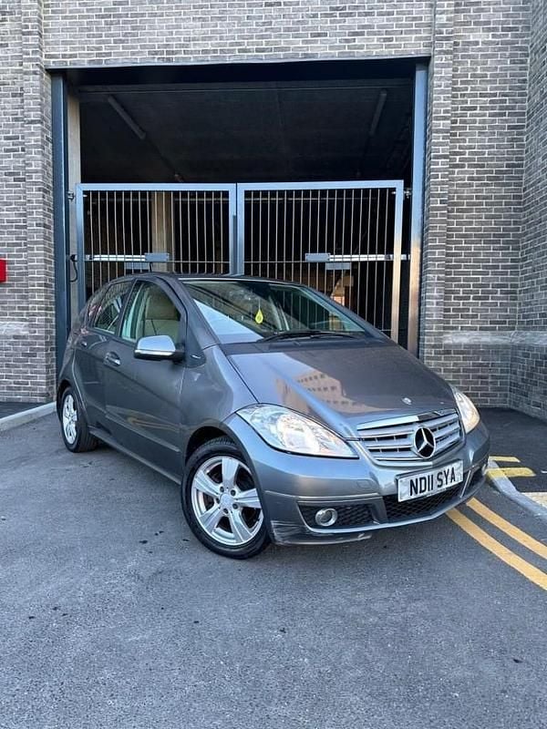 Used Mercedes A160 Avantgarde 95 HP (69 kW) 2011 Grey Hatchback
