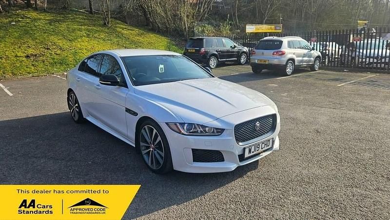 Used Jaguar XE S 180 HP (132 kW) 2019 White Sedan