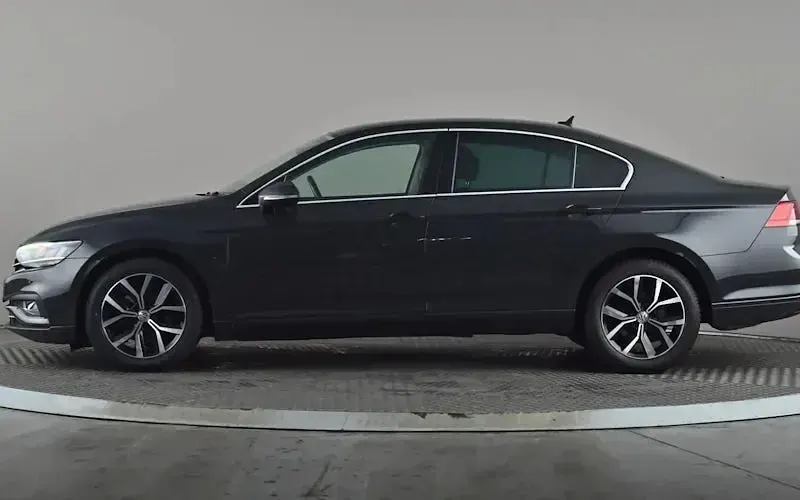 Used VW Passat SEL 150 HP (110 kW) 2020 Grey Sedan