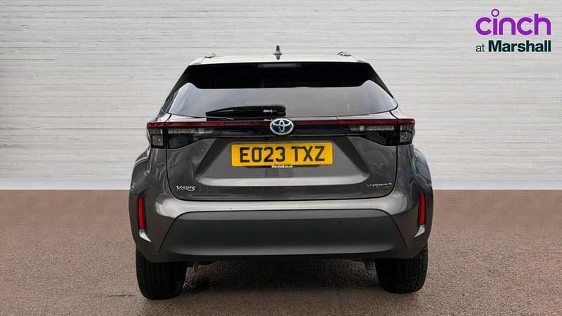 Used Toyota Yaris Hybrid 116 HP (85 kW) 2023 Grey