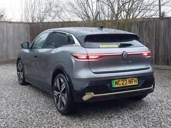 Used Renault Megane E-Tech Iconic 159 kW (217 HP) 2023 Grey Hatchback