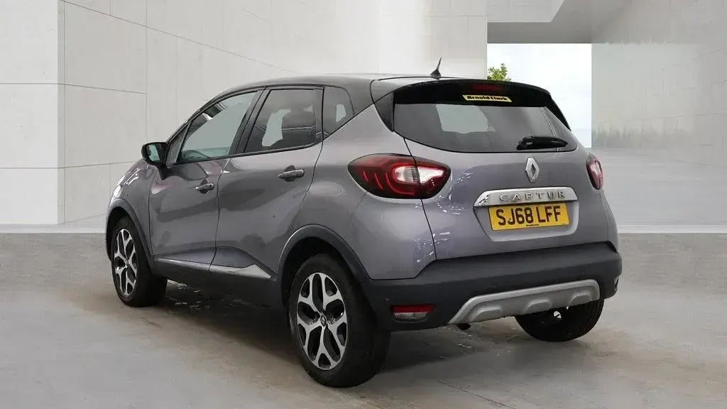 Begagnad Renault Captur GT-Line 90 HK (66 kW) 2018 Grå SUV