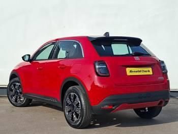 New Fiat 600 100 HP (73 kW) 2026 Red SUV