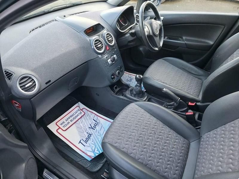 Used Vauxhall Corsa 100 HP (73 kW) 2011 Black Hatchback