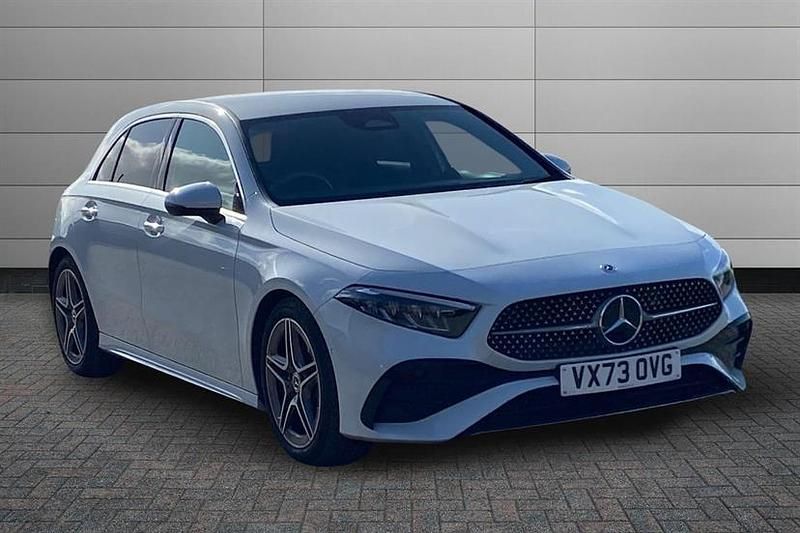 Used Mercedes A180 Executive 136 HP (100 kW) 2023 Digital white Hatchback