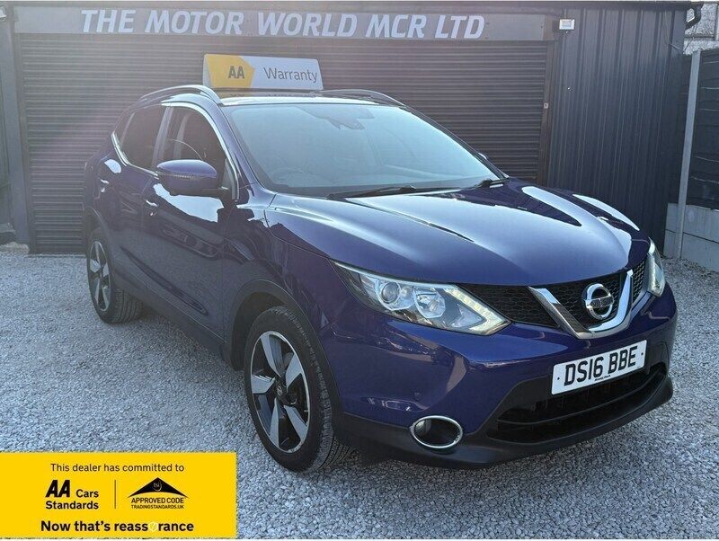 Blue Used 2016 Nissan Qashqai N-Connecta SUV | £7,170 (Fair price) - Image 1/4