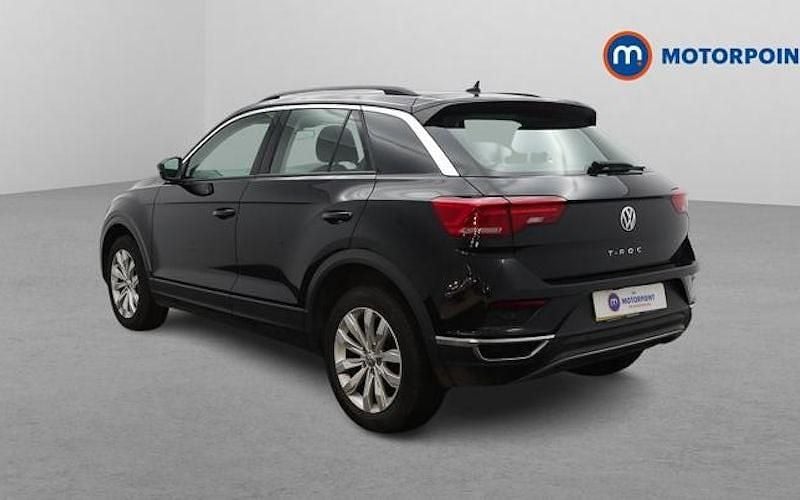 Used VW T-Roc SE 116 HP (85 kW) 2020 Black SUV