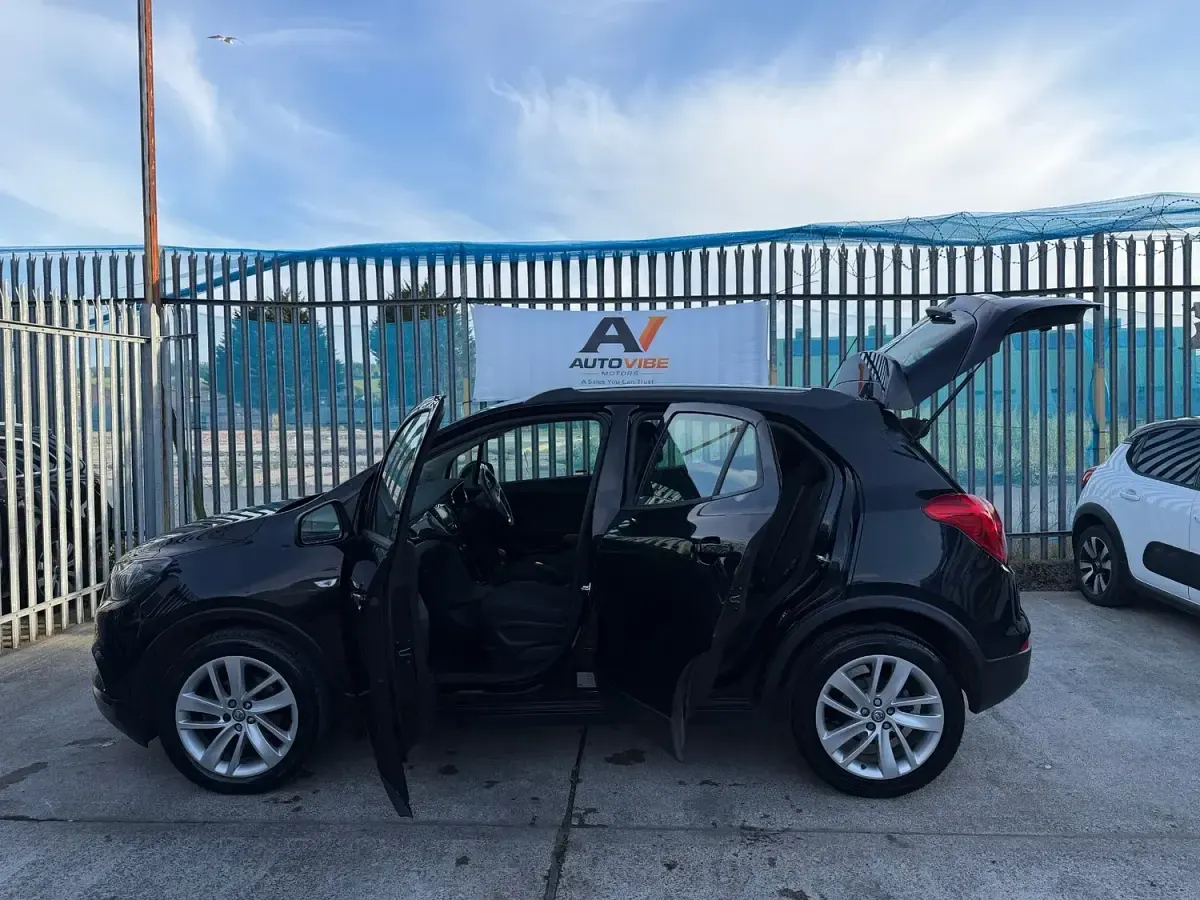 Used Vauxhall Mokka X Active 140 HP (102 kW) 2017 Black SUV