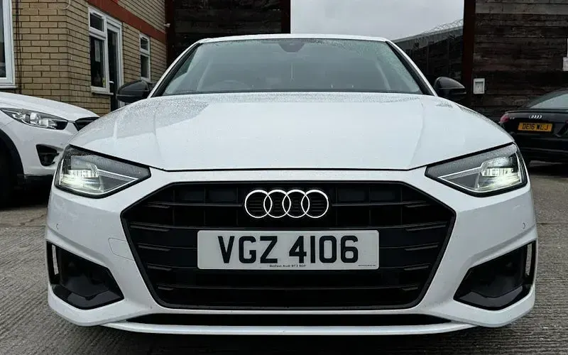 Used Audi A4 Sport 190 HP (139 kW) 2021 White Sedan
