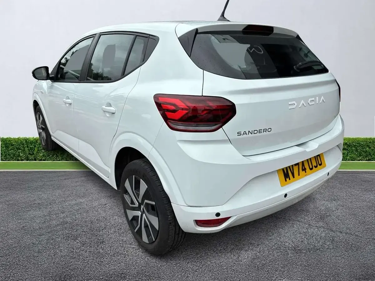 Used Dacia Sandero Expression 2024 White Hatchback