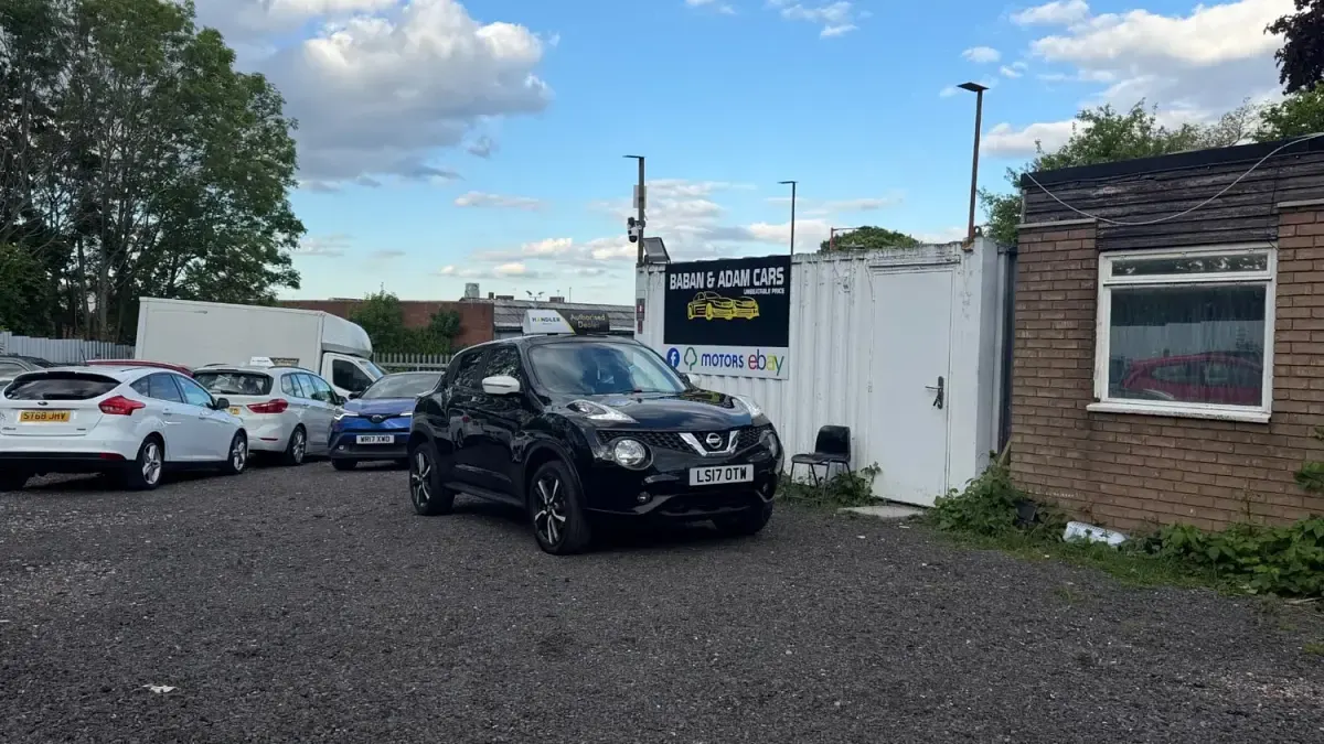 Używany Nissan Juke Tekna 115 KM (84 kW) 2017 Czarny SUV
