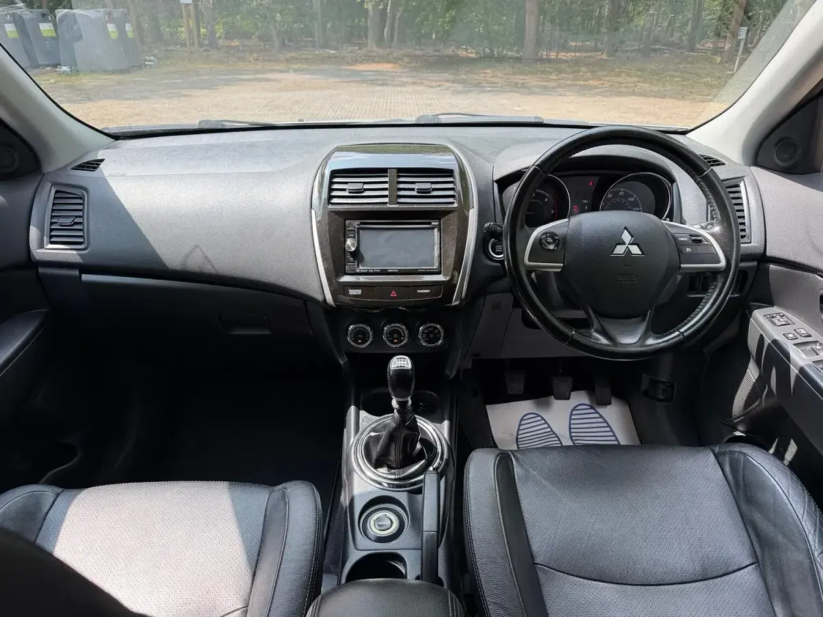 Used Mitsubishi ASX 116 HP (85 kW) 2015 Silver SUV