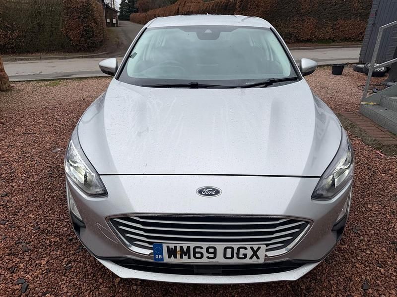 Used Ford Focus Zetec 95 HP (69 kW) 2020 Silver Hatchback