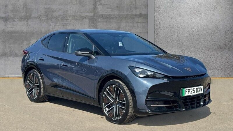 Metallic tavascan blue Used 2025 Cupra Tavascan VZ2 SUV | £46,990 (Super price) - Image 1/4