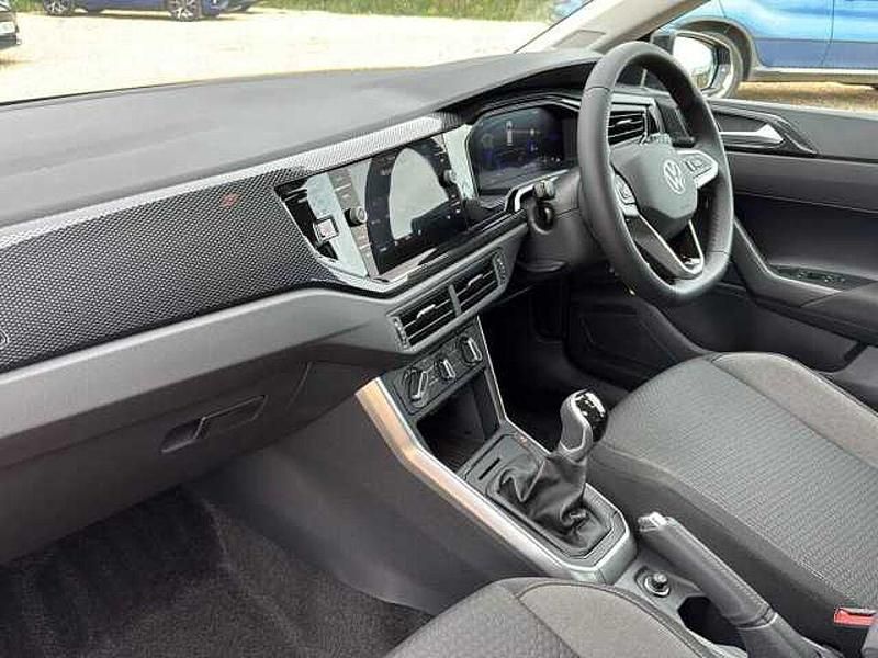 New VW Polo Life 95 HP (69 kW) 2025 Hatchback