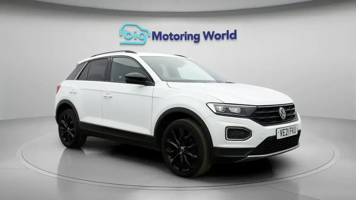 Usado VW T-Roc Black Edition 150 HP (110 kW) 2021 SUV