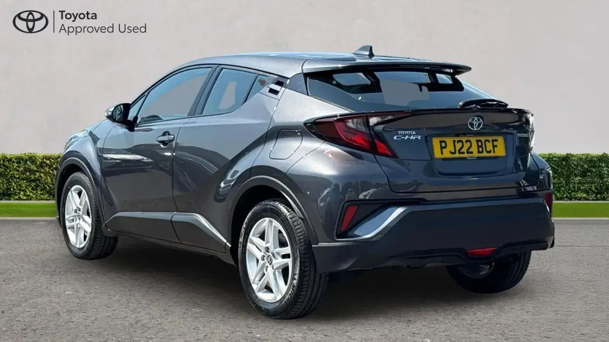Used Toyota C-HR 122 HP (89 kW) 2022 Decuma grey SUV